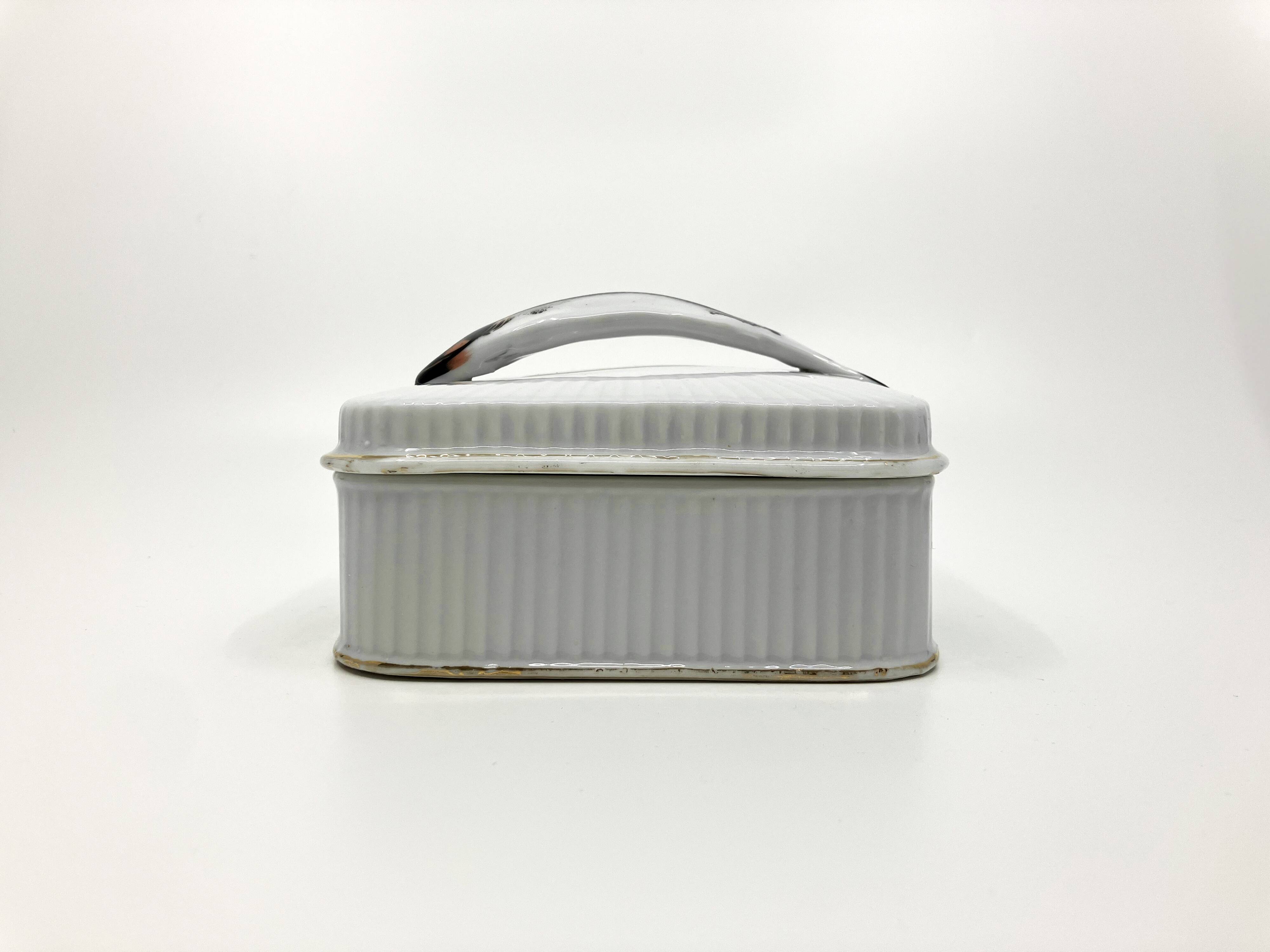 Boîte à sardines Art Déco en porcelaine • Circa 1904-1918