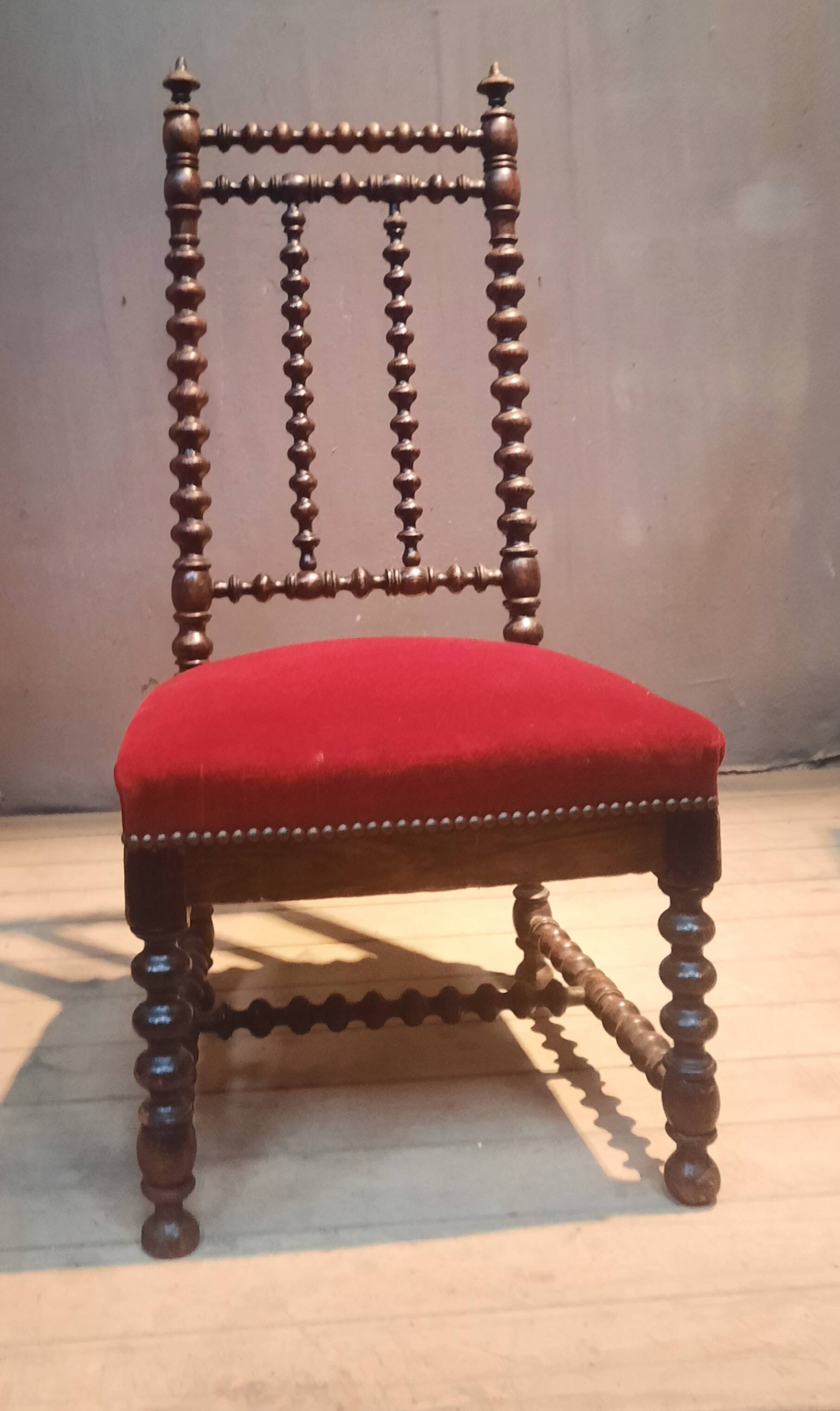 Napoleon III low chair in red velvet