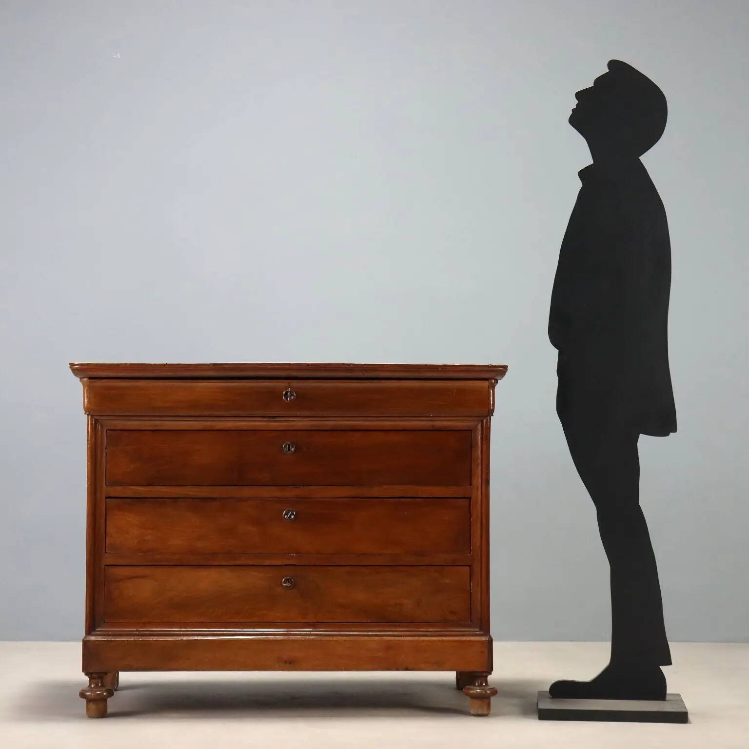 Commode ancienne Louis-Philippe en noyer, Italie, XIXe siècle