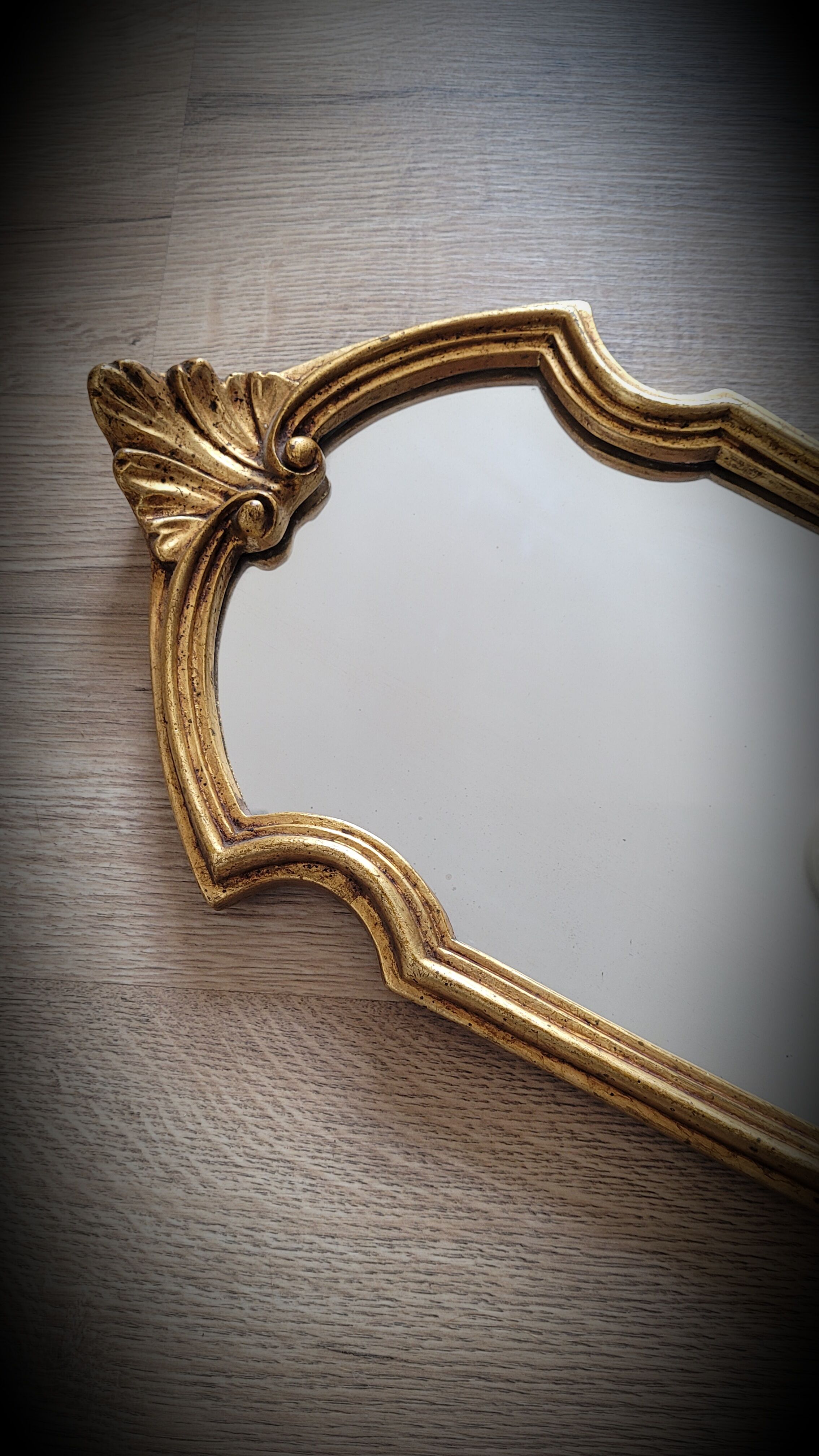 Golden mirror croles 2