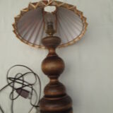 Table lamp, walnut foot