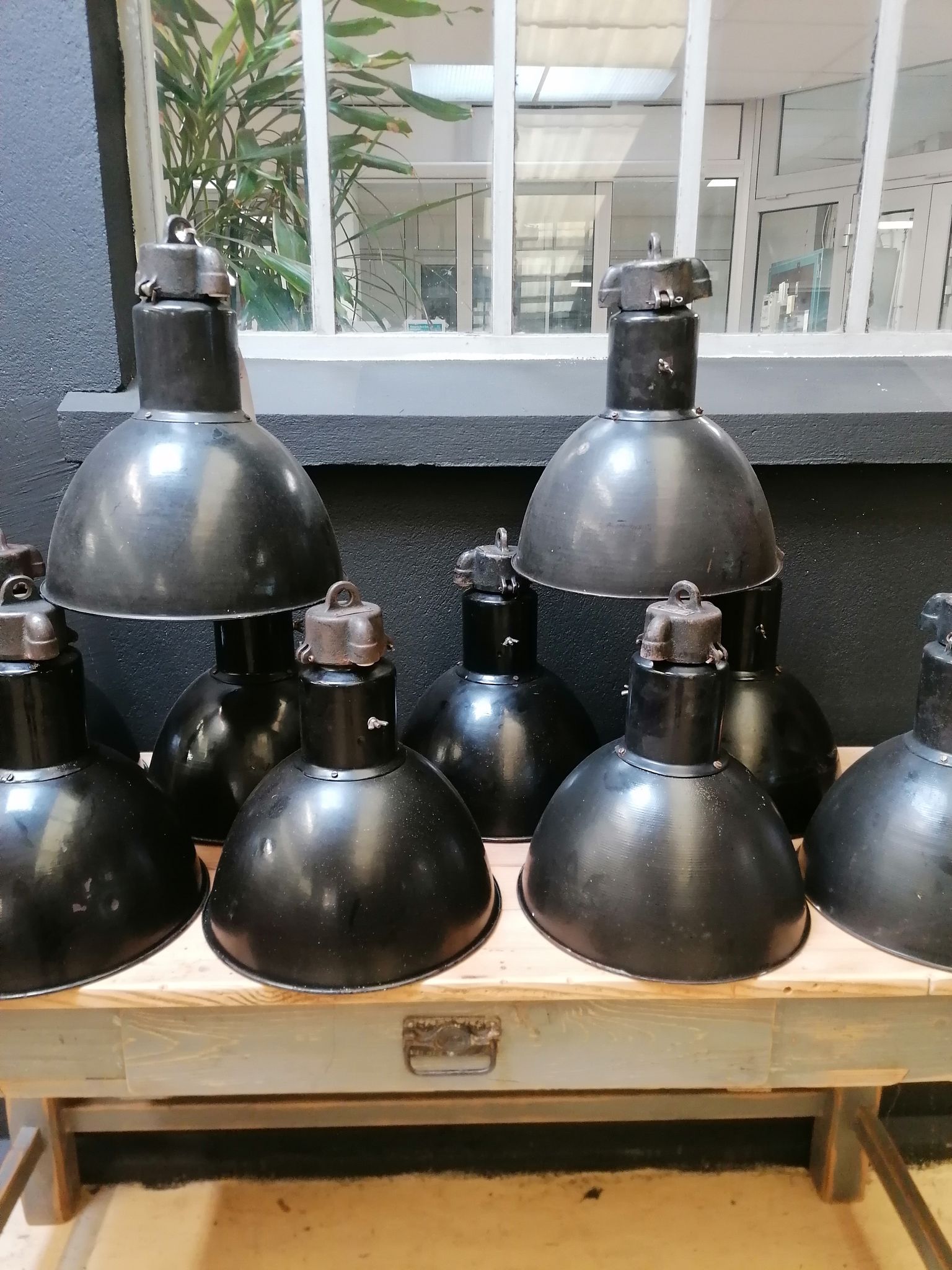 Industrial vintage factory pendant lamp, enamelled metal, 60s