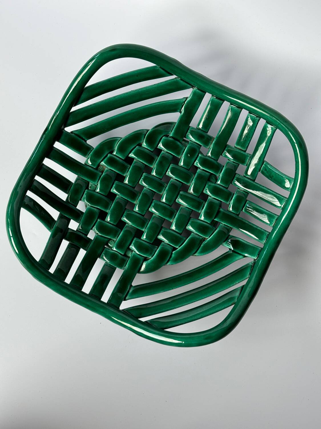 Green woven ceramic basket bowl