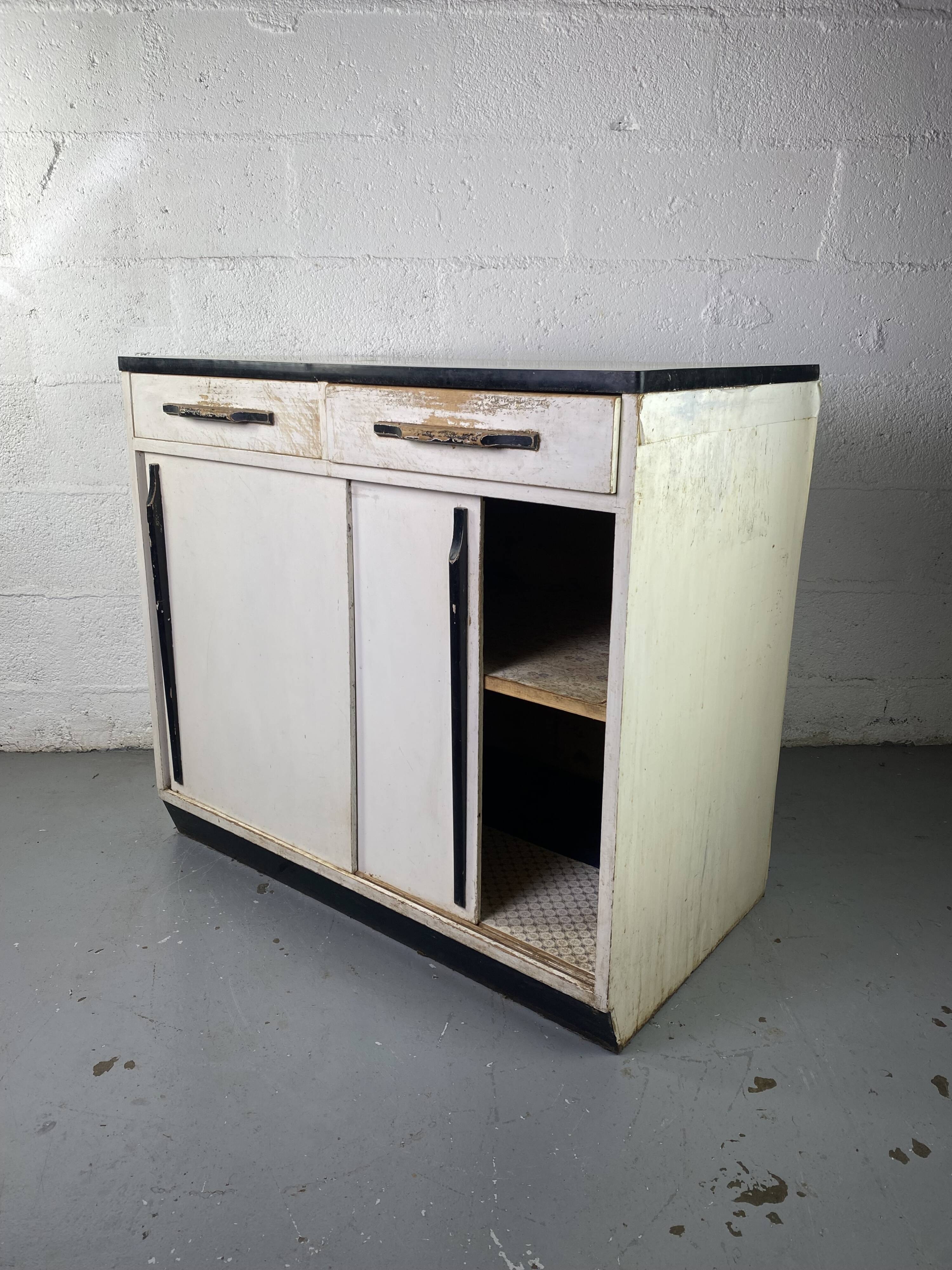Kitchen sideboard in weathered Formica