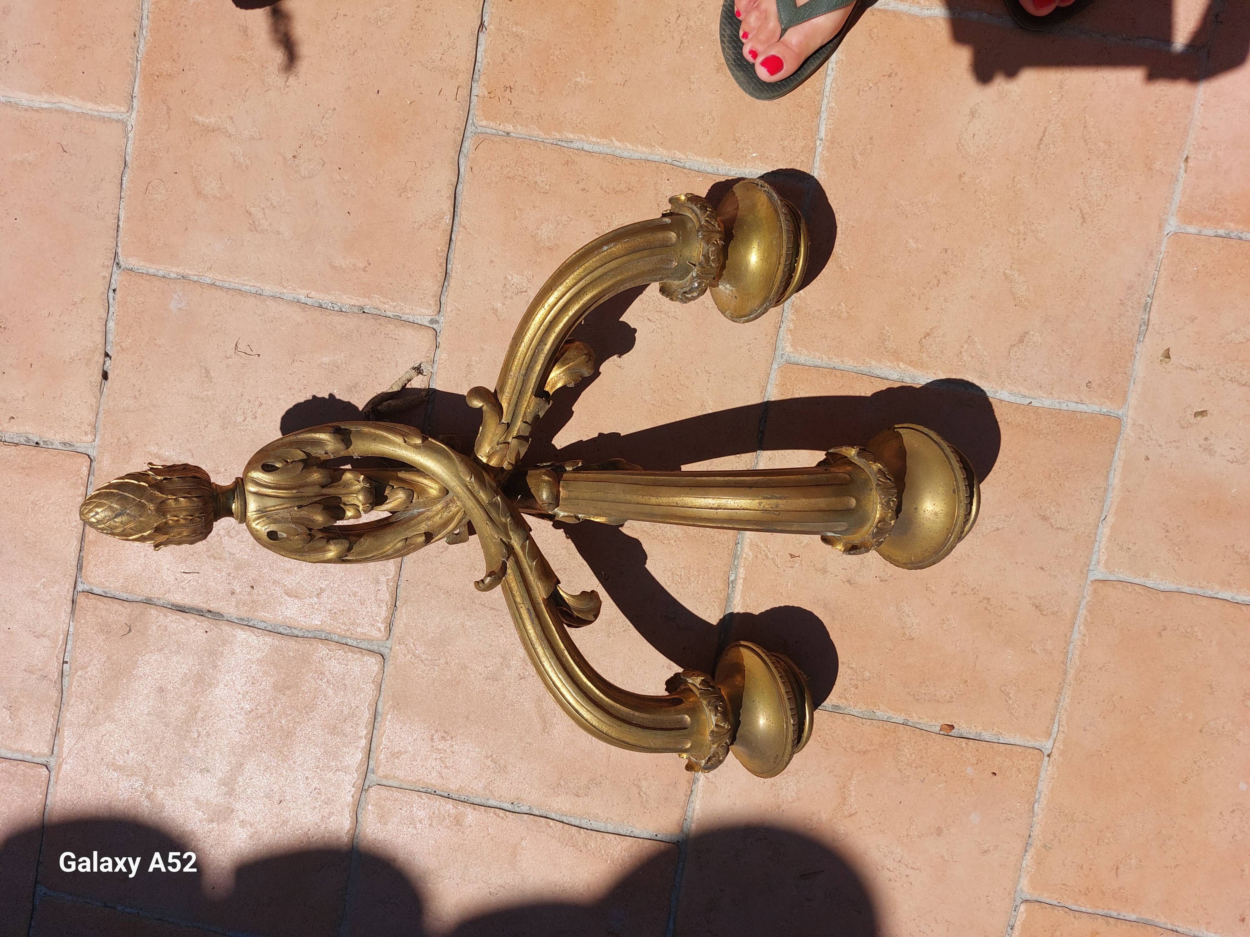 Pair of Louis XVI style wall sconces in bronze from the early 20th century, weighing 12 kg and 70 cm high.