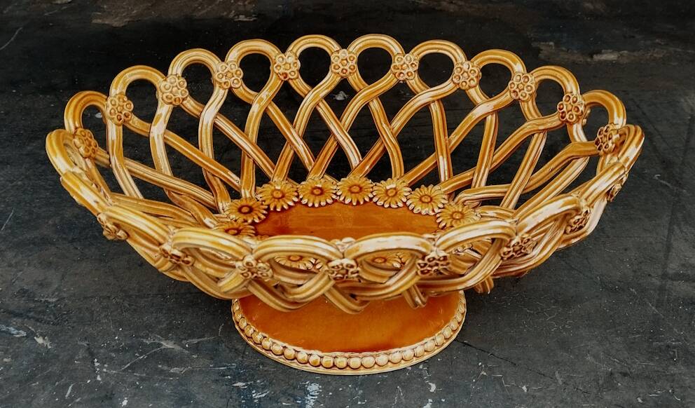 Pichon ceramic fruit basket