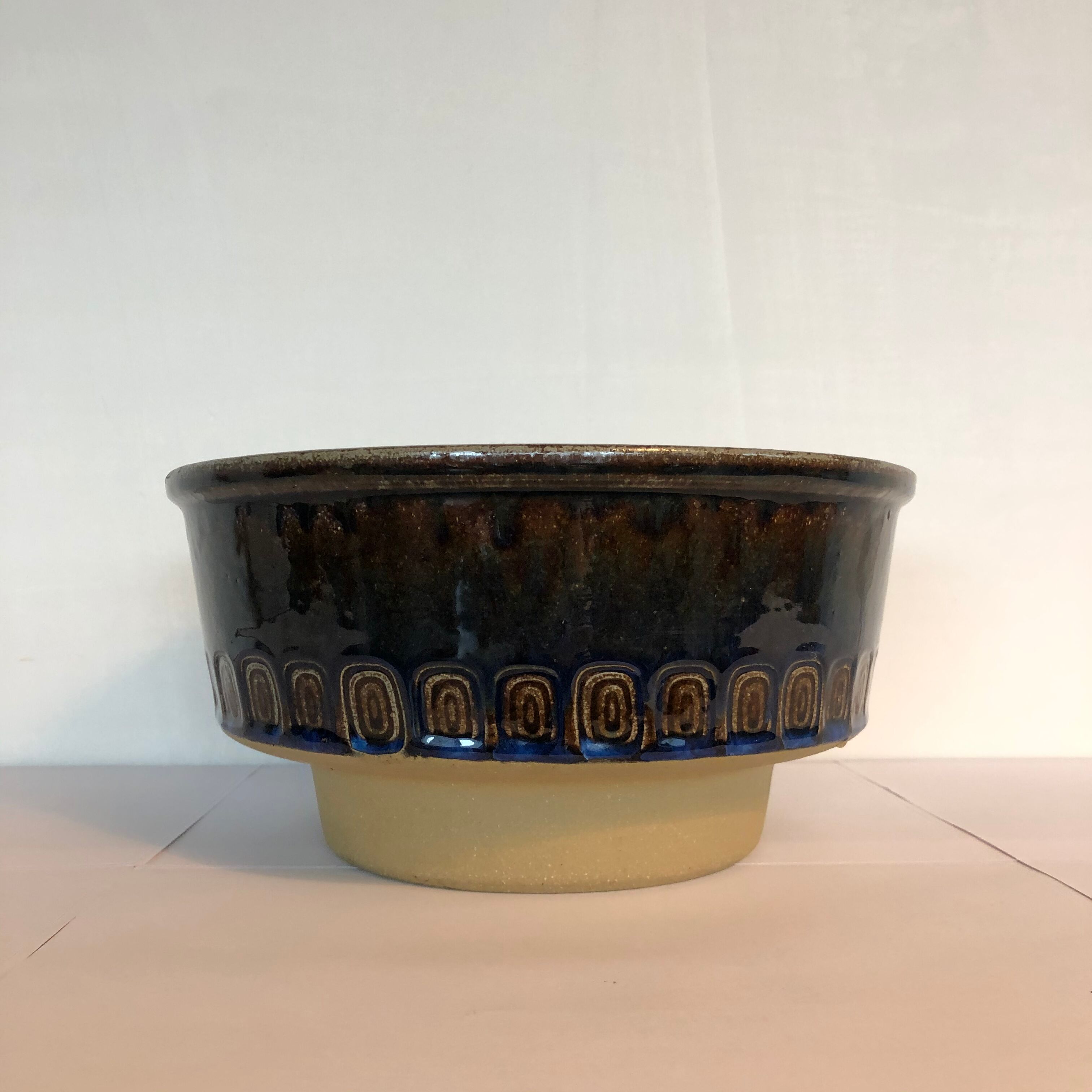 Plat de Maria Philippi pour poterie Søholm Danemark