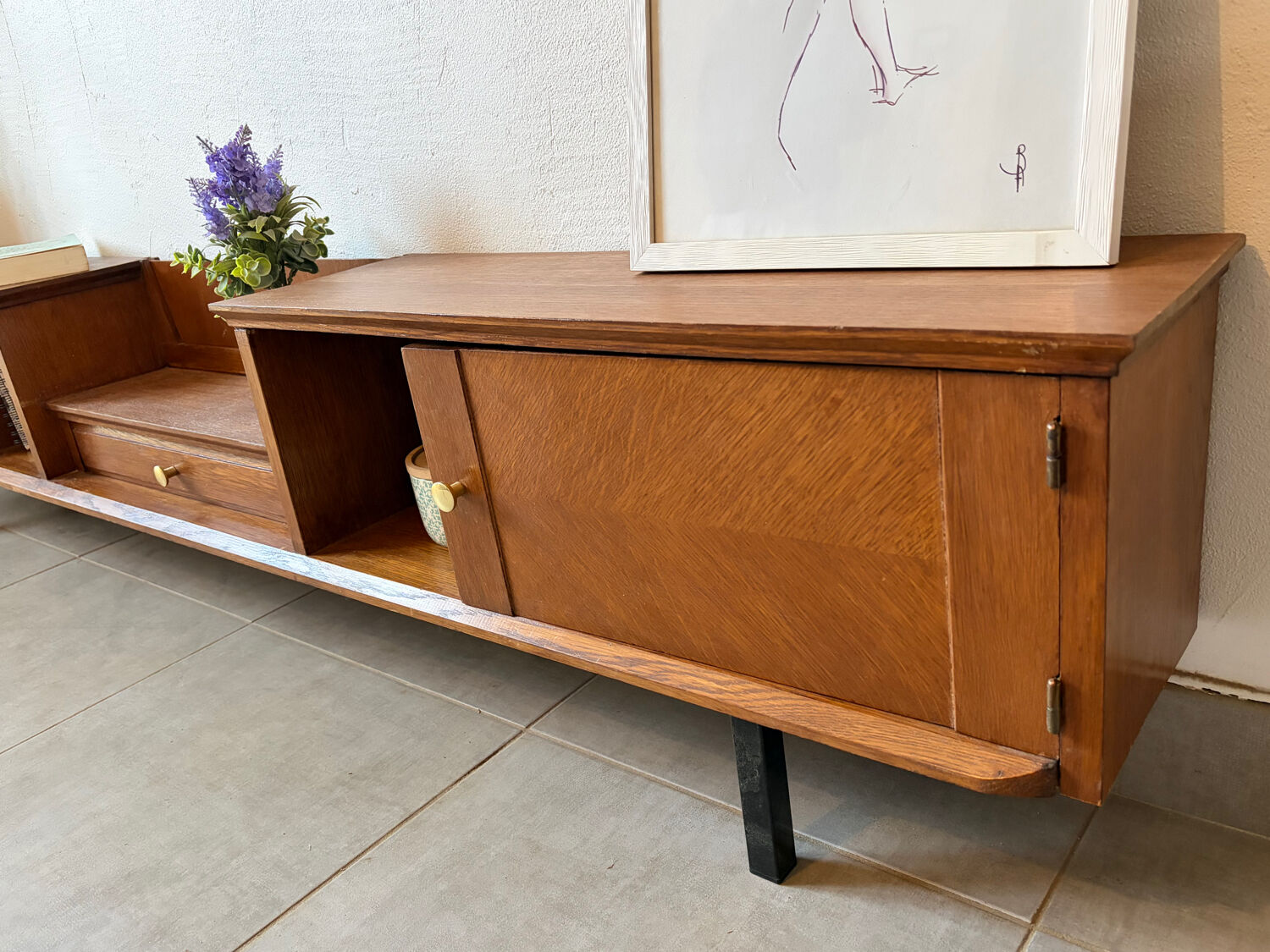 Enfilade basse vintage peu profonde
