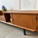 Enfilade basse vintage peu profonde