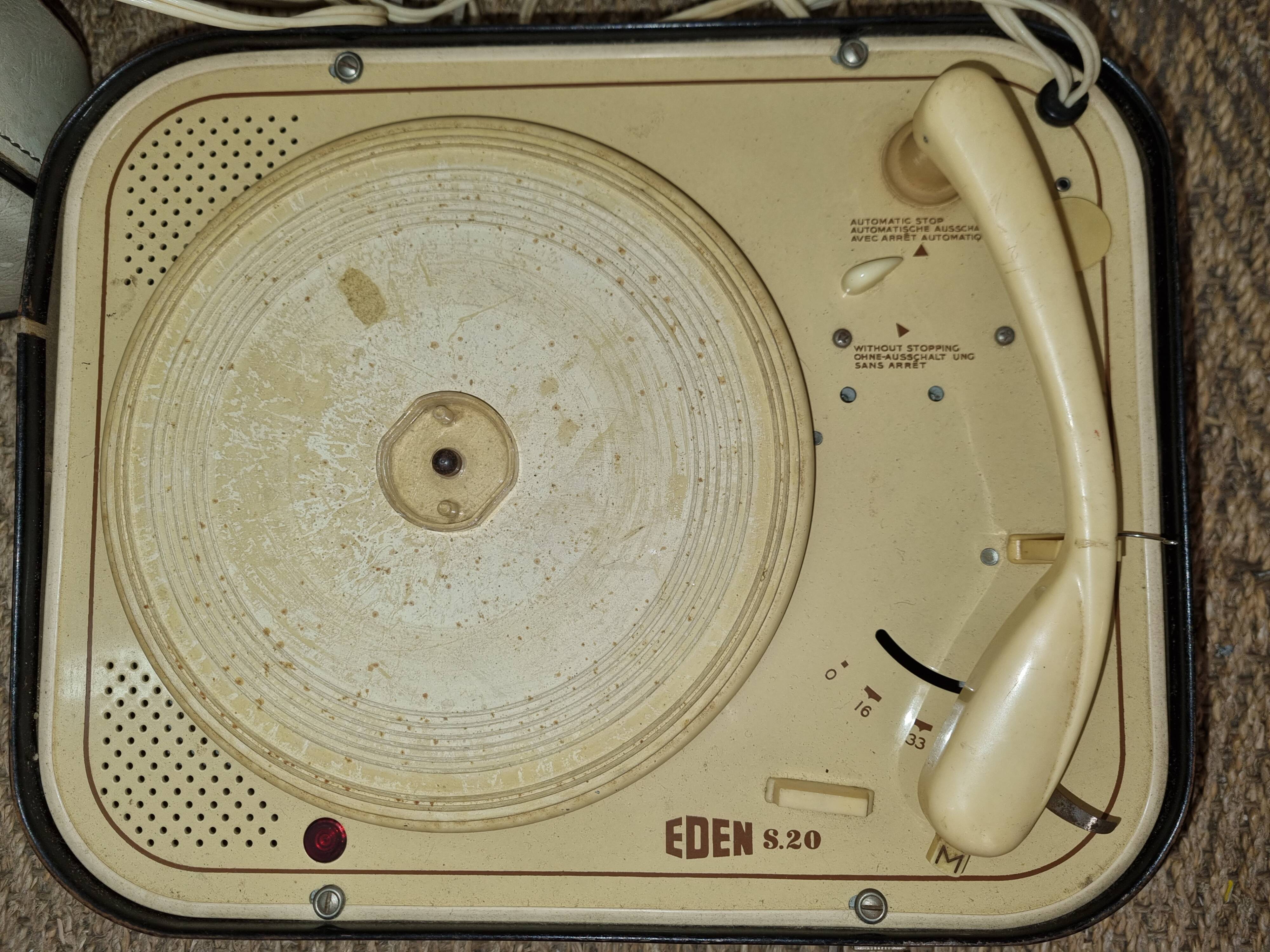 1950 Tepaz Eden record player