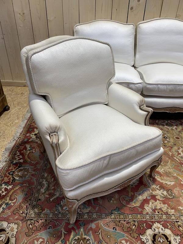 Salon canapé et paire de fauteuils de style Louis XV