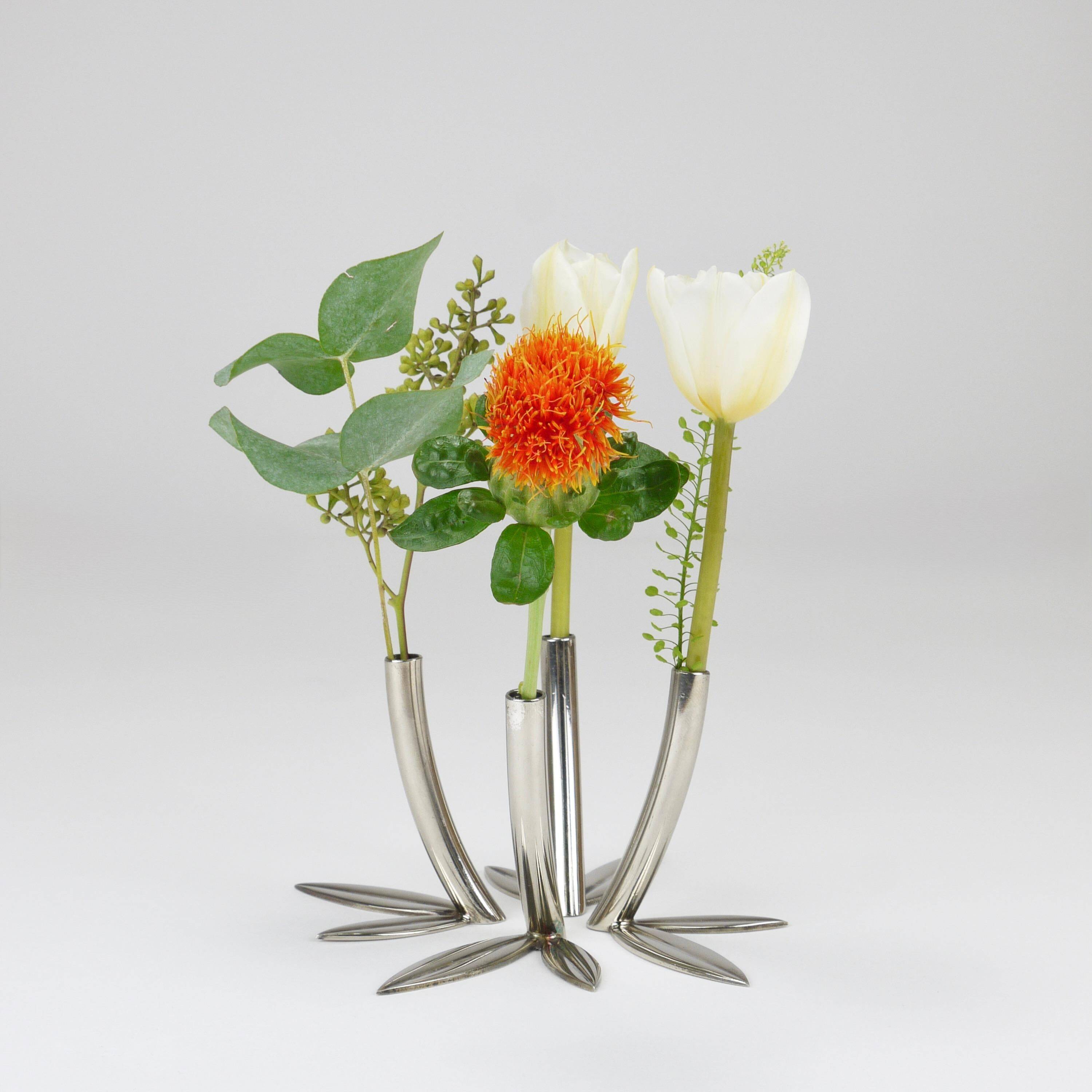 Werkstätte Hagenauer Up to 6 Soliflore Vases Leaf, Brass & Nickel, Vienna, 1960s