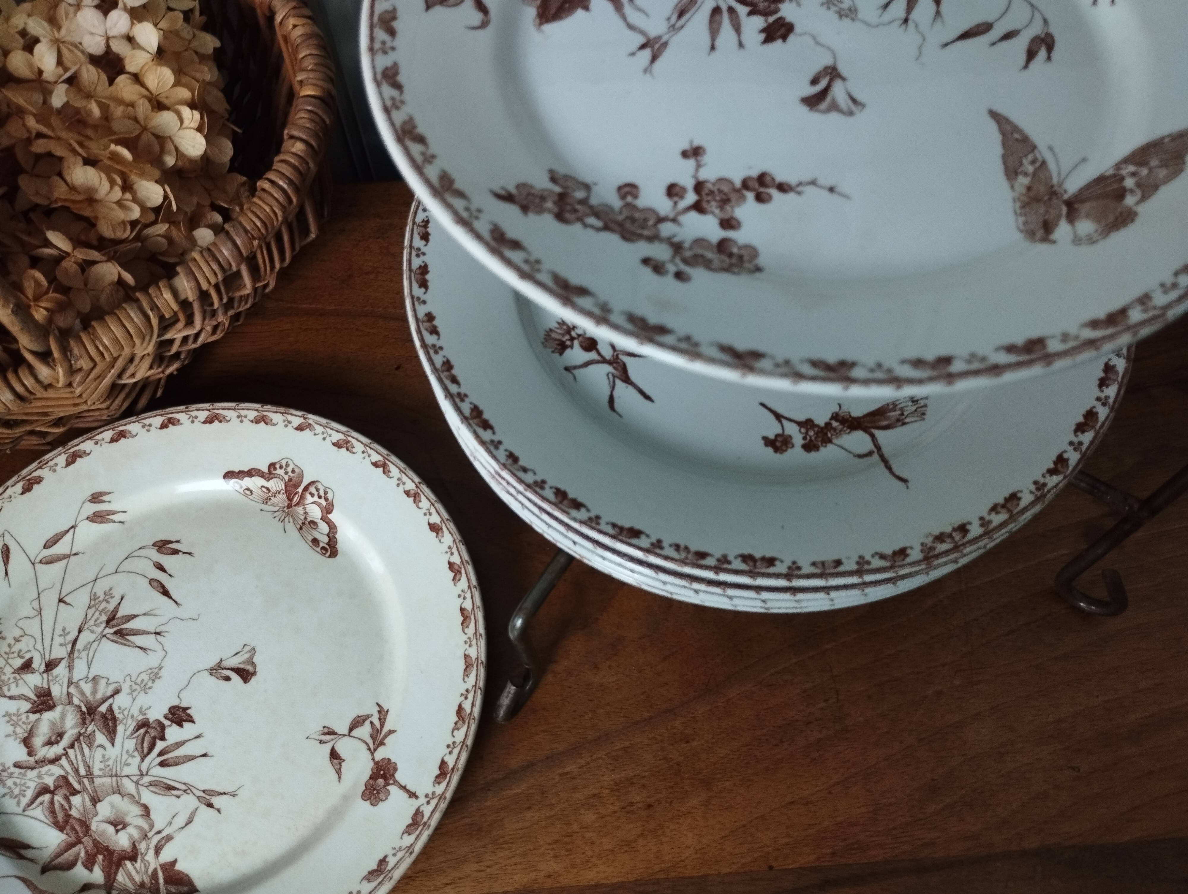 Assiette plate Sarreguemines U&C « Carmen » en terre de fer