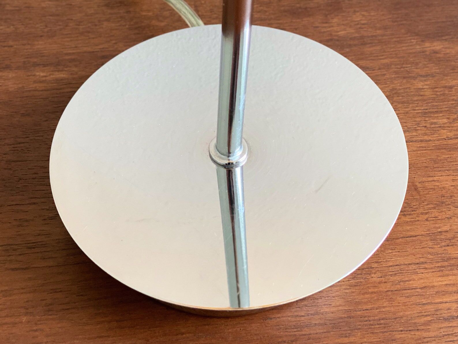 Space Age acrylic table lamp with a nylon wire thread & orange acrylic shade