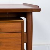 Teak Model 207 Desk by Arne Vodder for Sibast, 1960s