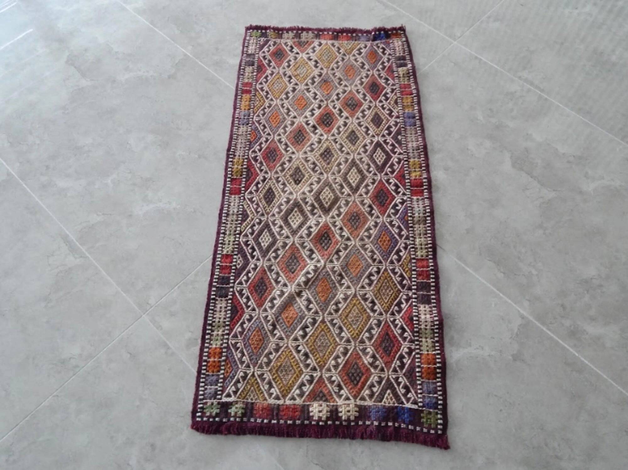 Vintage handmade Turkish rug 54x117 cm