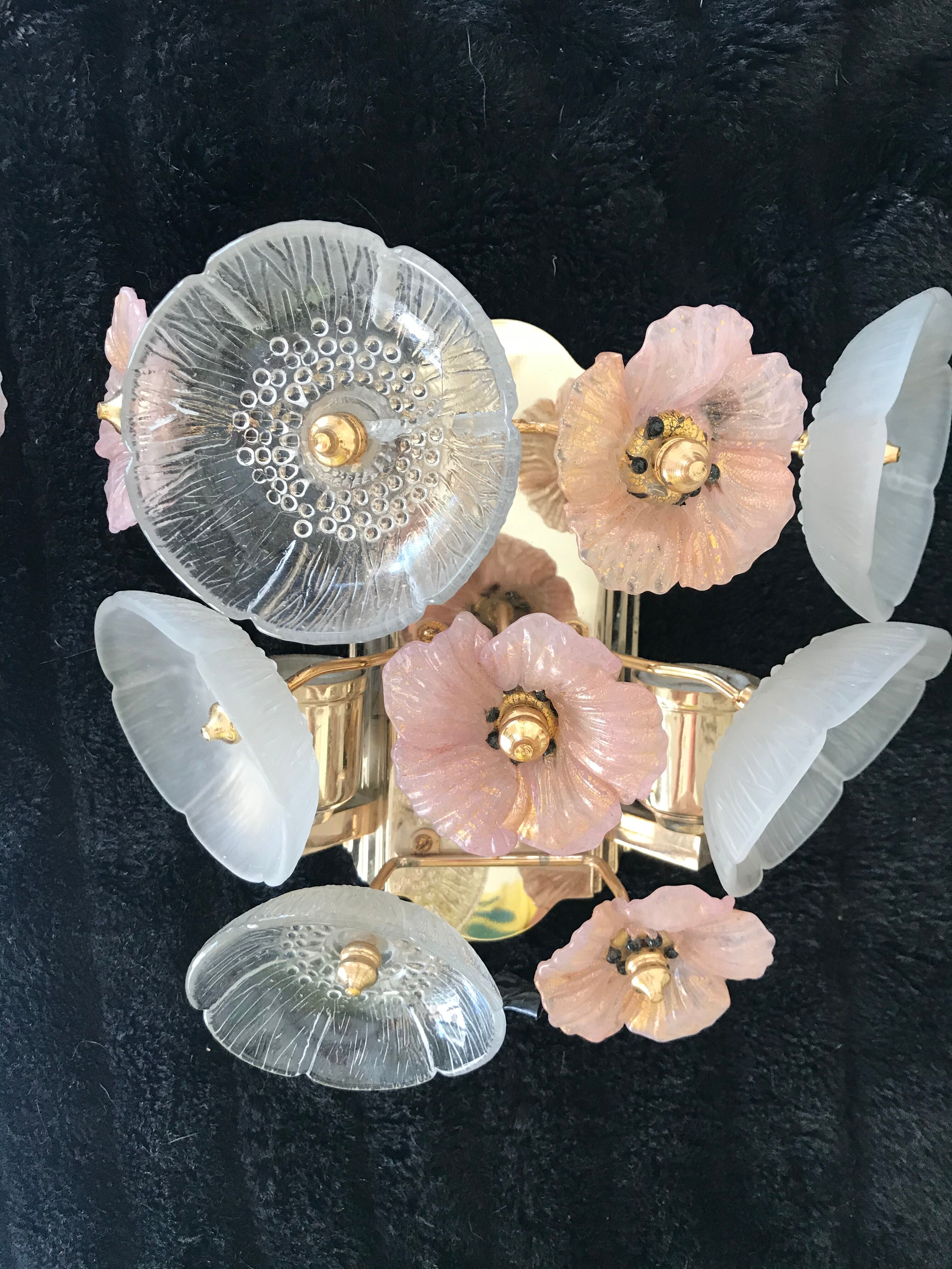 Murano pair of sconces in flower model 1980