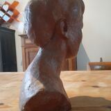 Bust woman of the 50s in terracotta