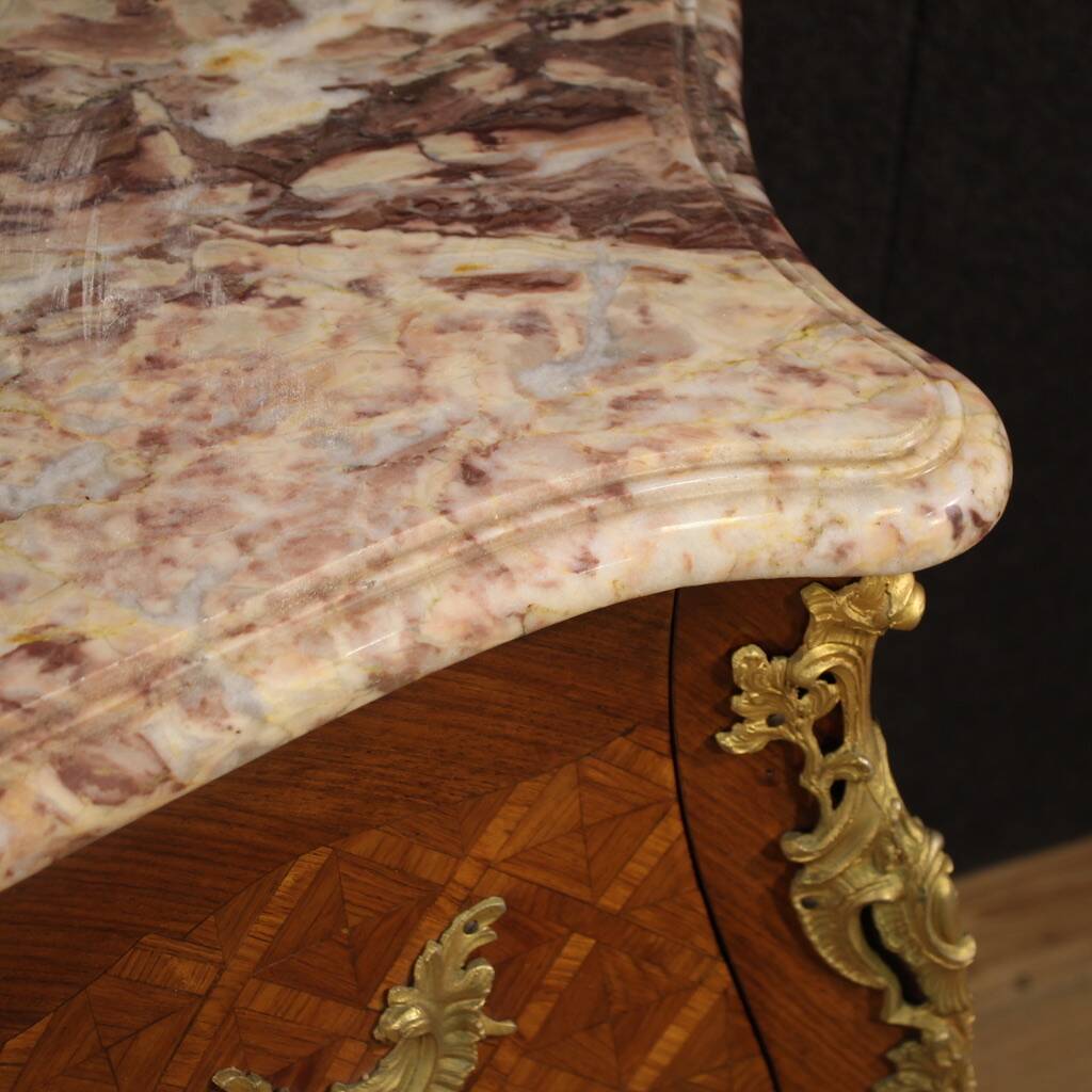 Commode française incrustée du XXe siècle avec plateau en marbre