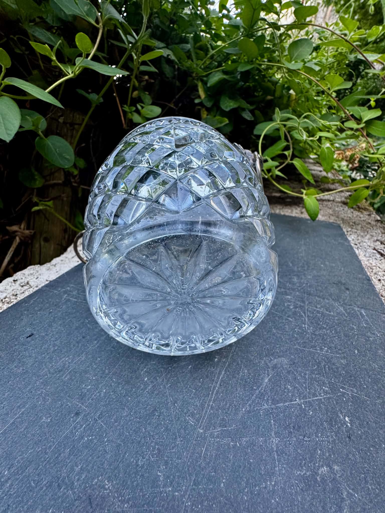 Val Lambert crystal and silver-plated ice bucket with hallmark from the 1950s.