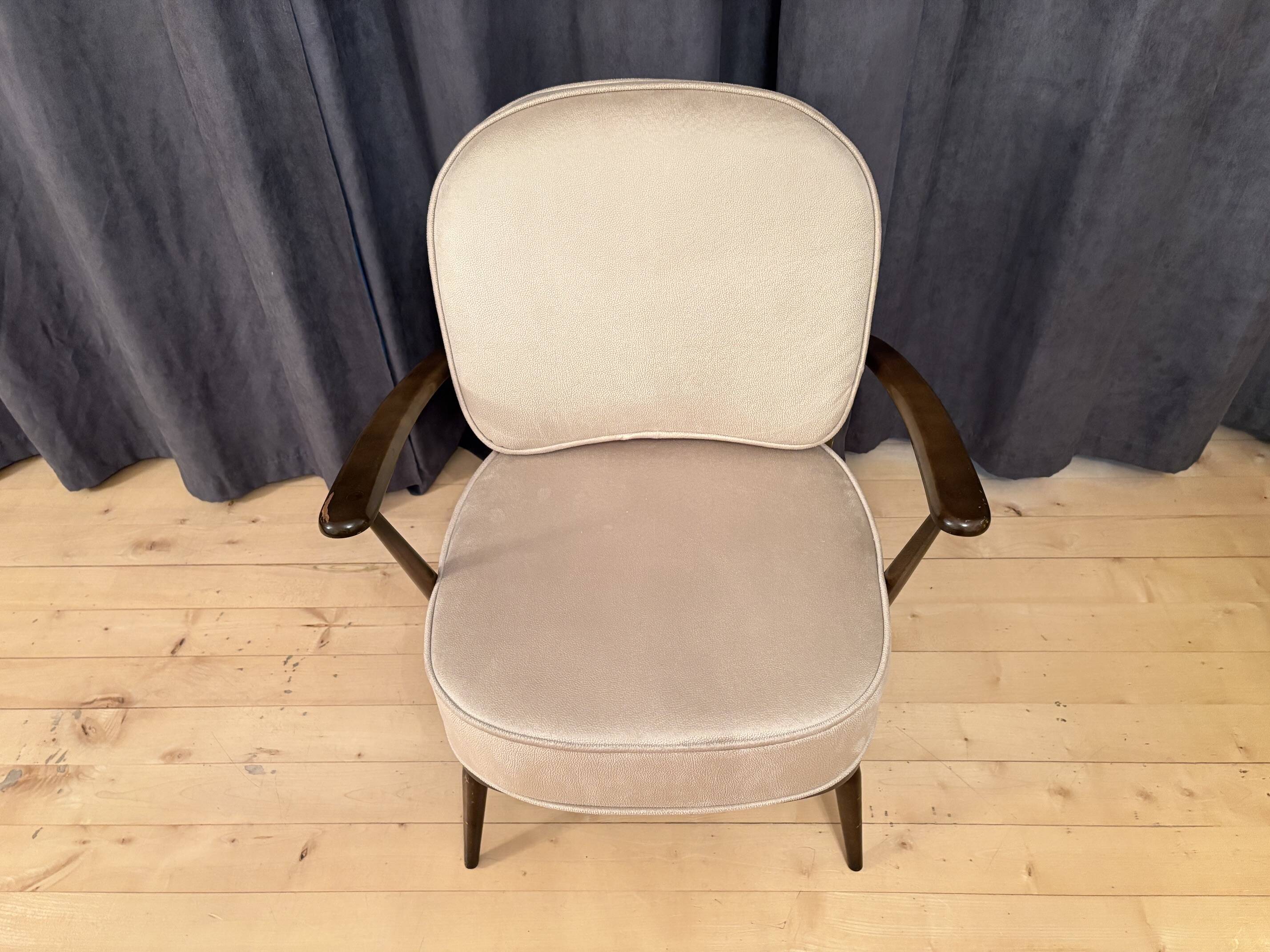 Windsor Armchair by Lucian Ercolani, Ercol, UK, 1960s