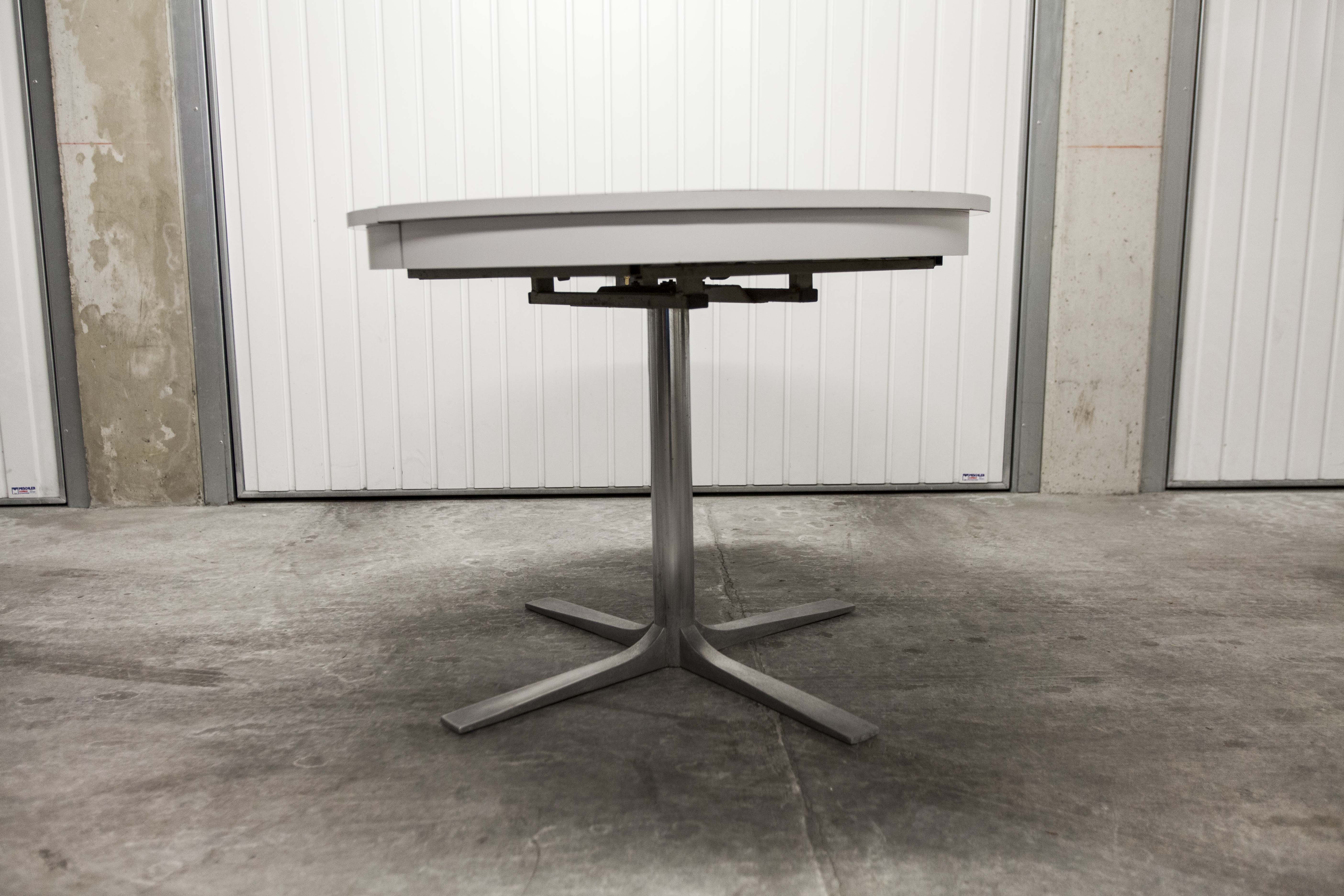 Round table convertible formica 70's central feet