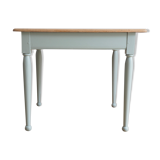 Farm table