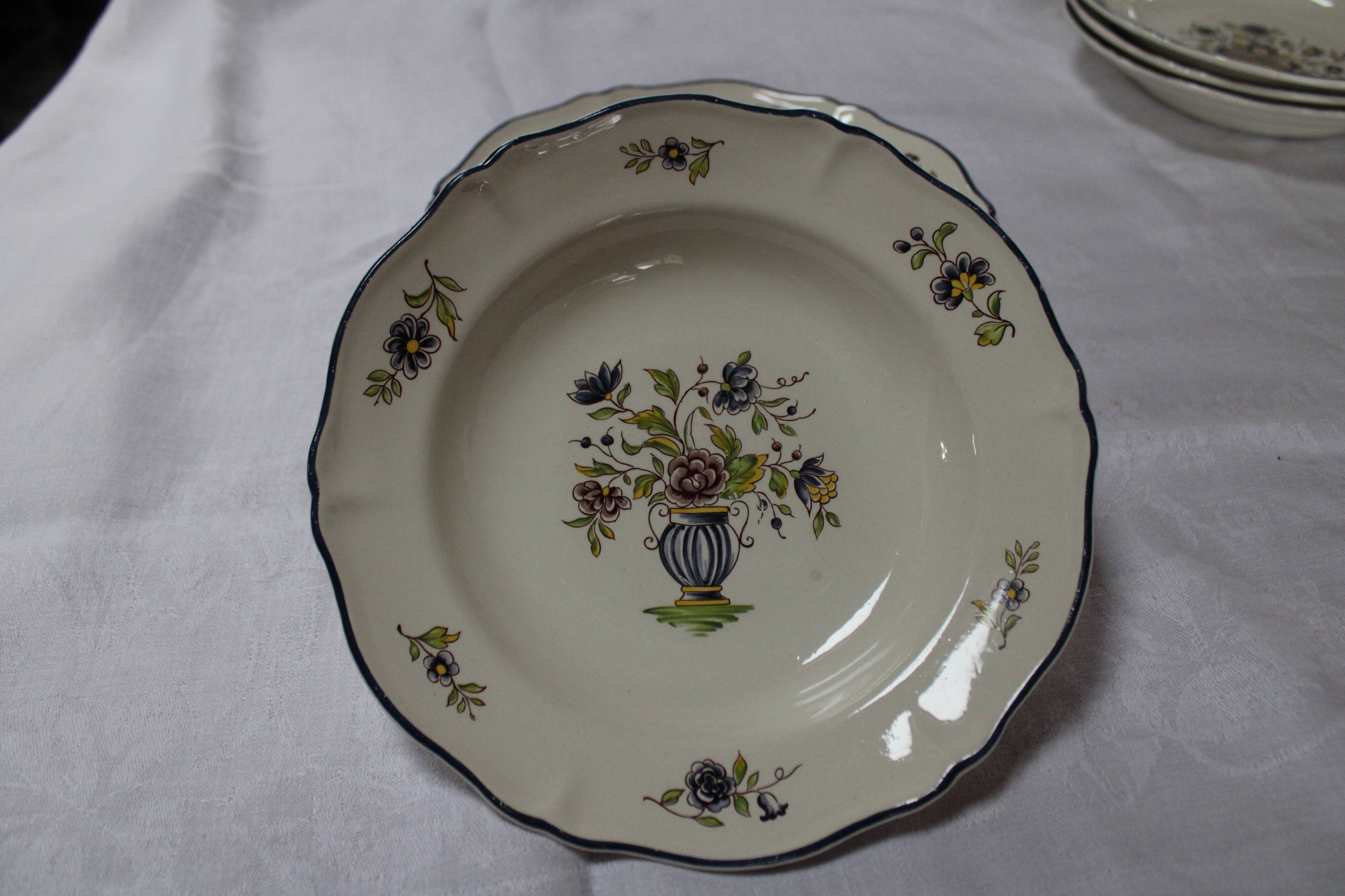 6 Saint-Amand Old Delft Hollow Plates