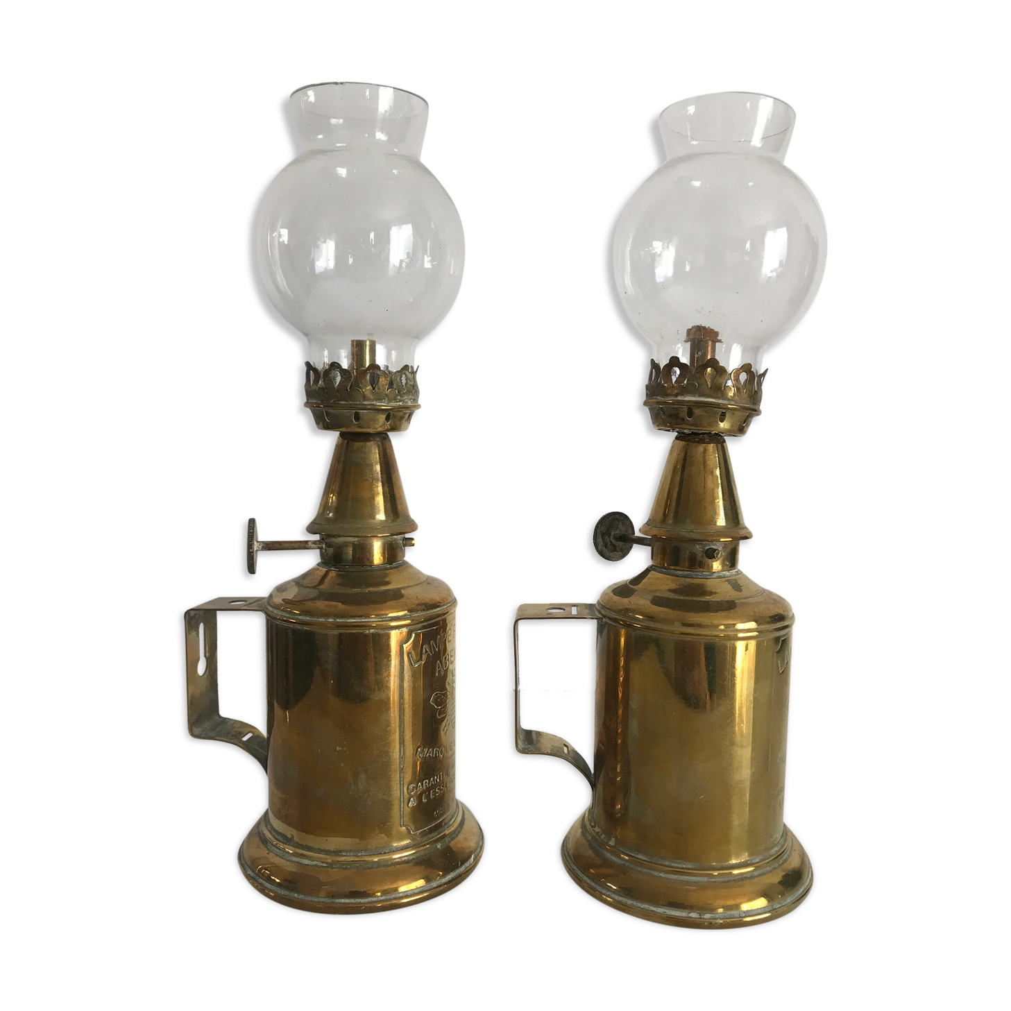 Lampe feutrée abeille laiton lot