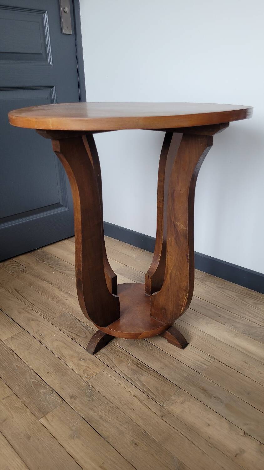 Art Deco pedestal table