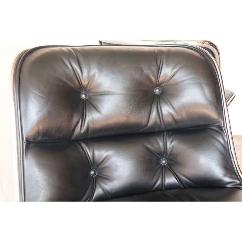 Pair of leather swivel armchairs by Charles Pollock for Knoll 1960