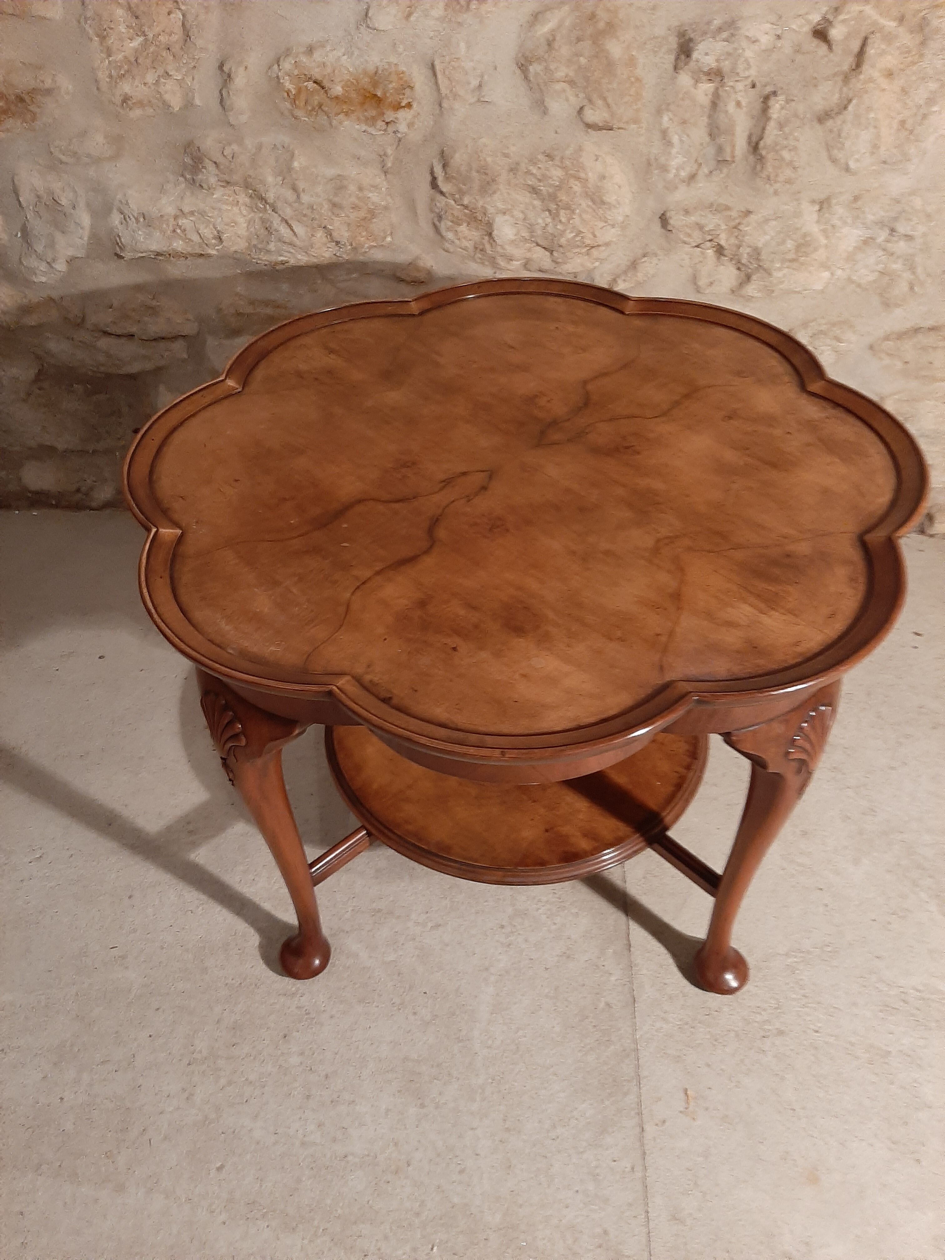 Walnut chippendale-style round coffee table