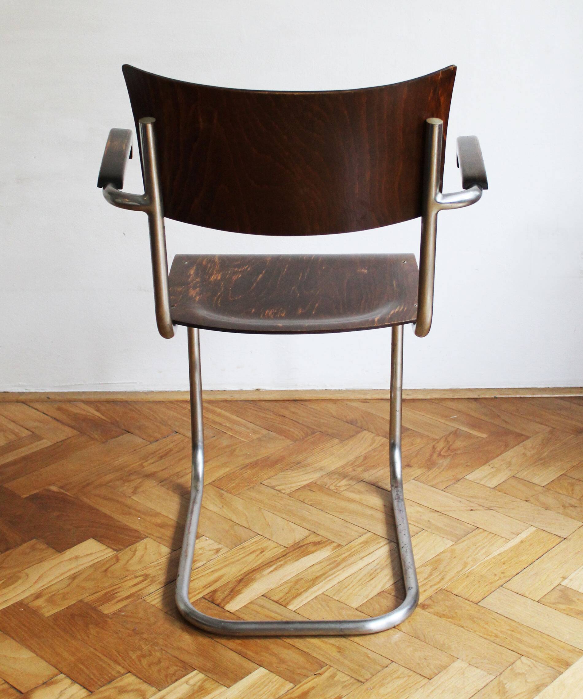 Modernist Cantilever Chair