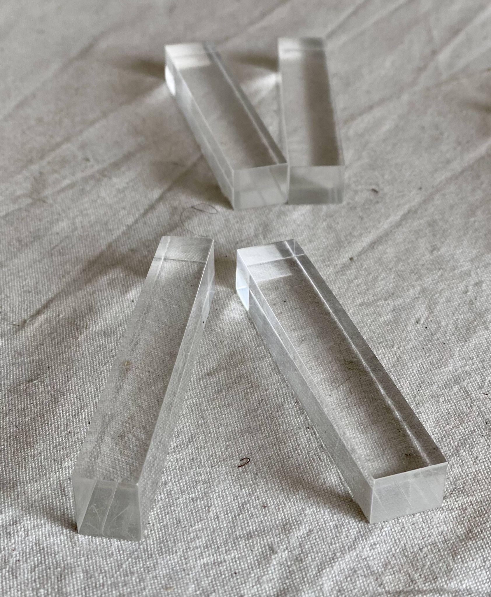 Set of 6 modernist plexiglass knife rests vintage 1970s