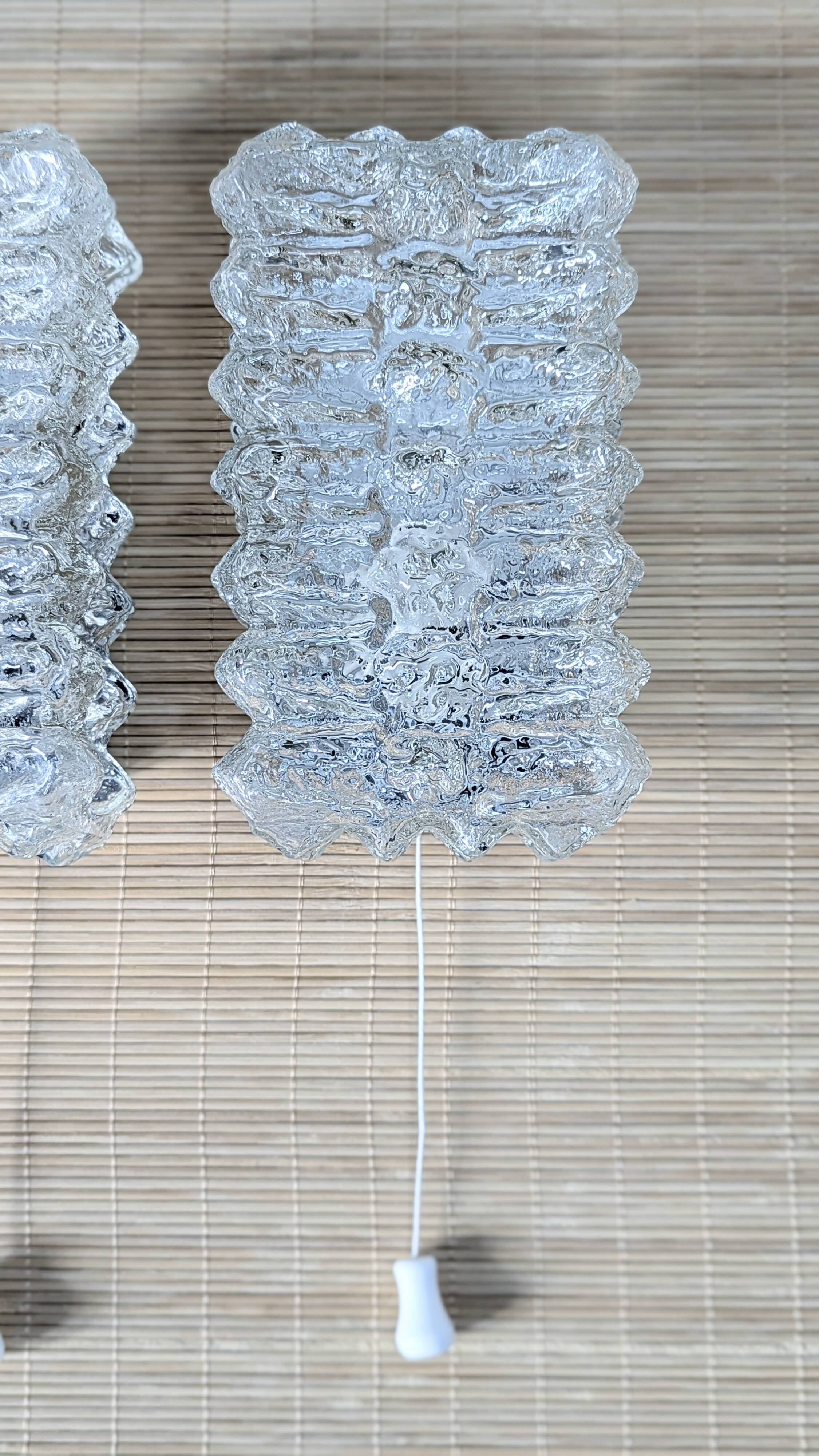 Appliques anciennes (L-0274)