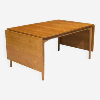 Table à manger danoise du milieu du siècle en chêne par Borge Mogensen, 1960