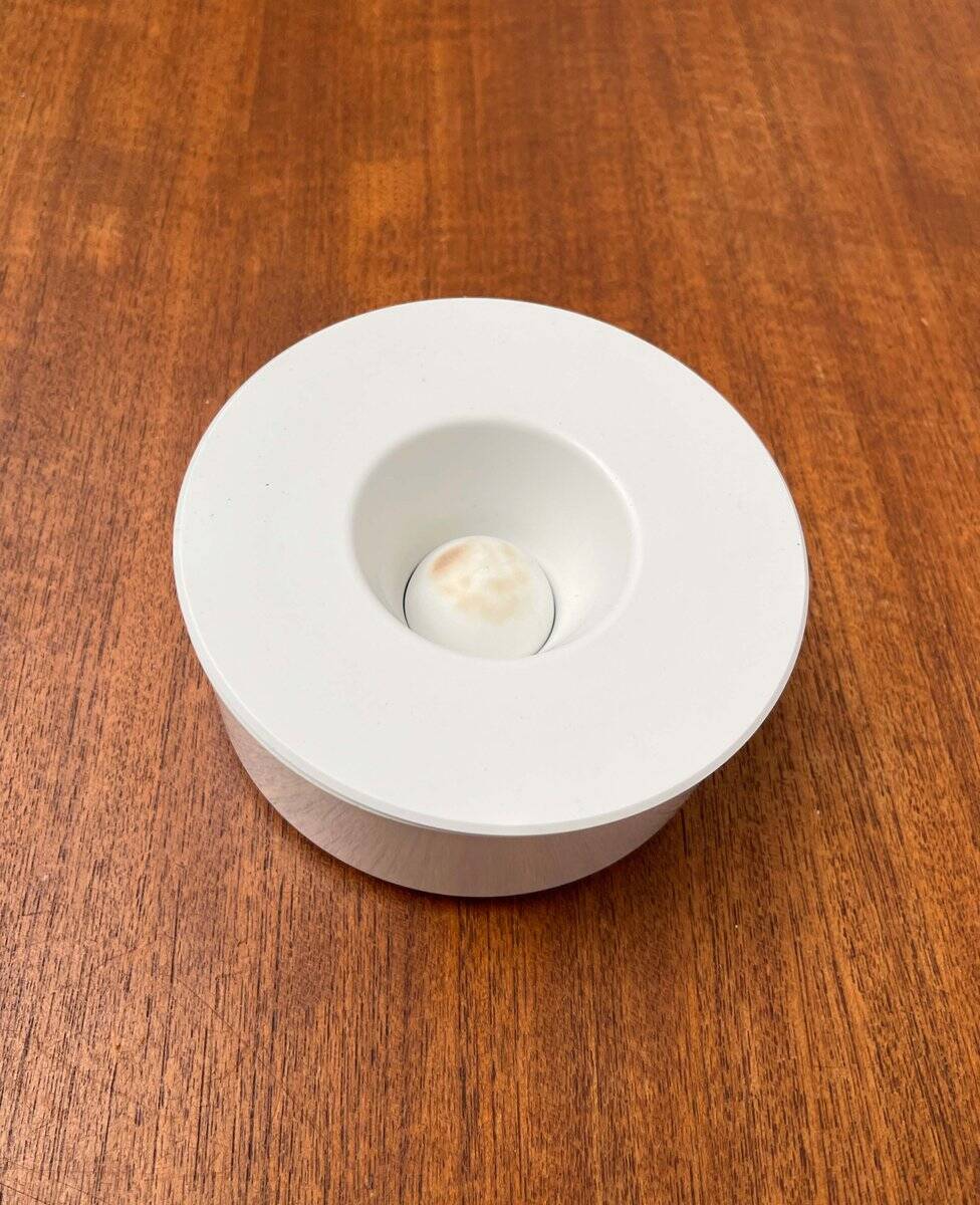 White melamine ashtray, mid-century Swedish design by Gunnar Larson for Gustavsberg, 1960s.