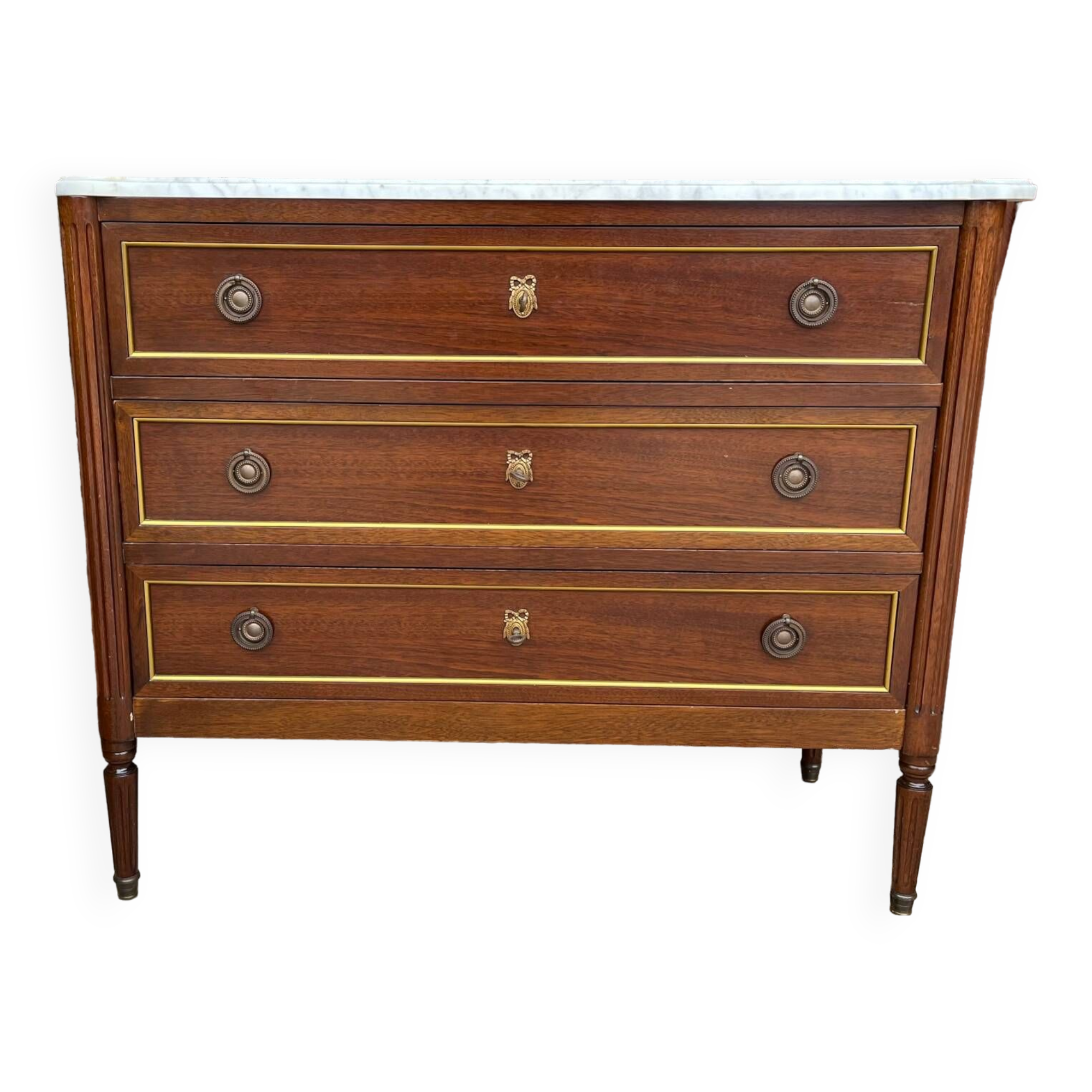 Old chest of drawers