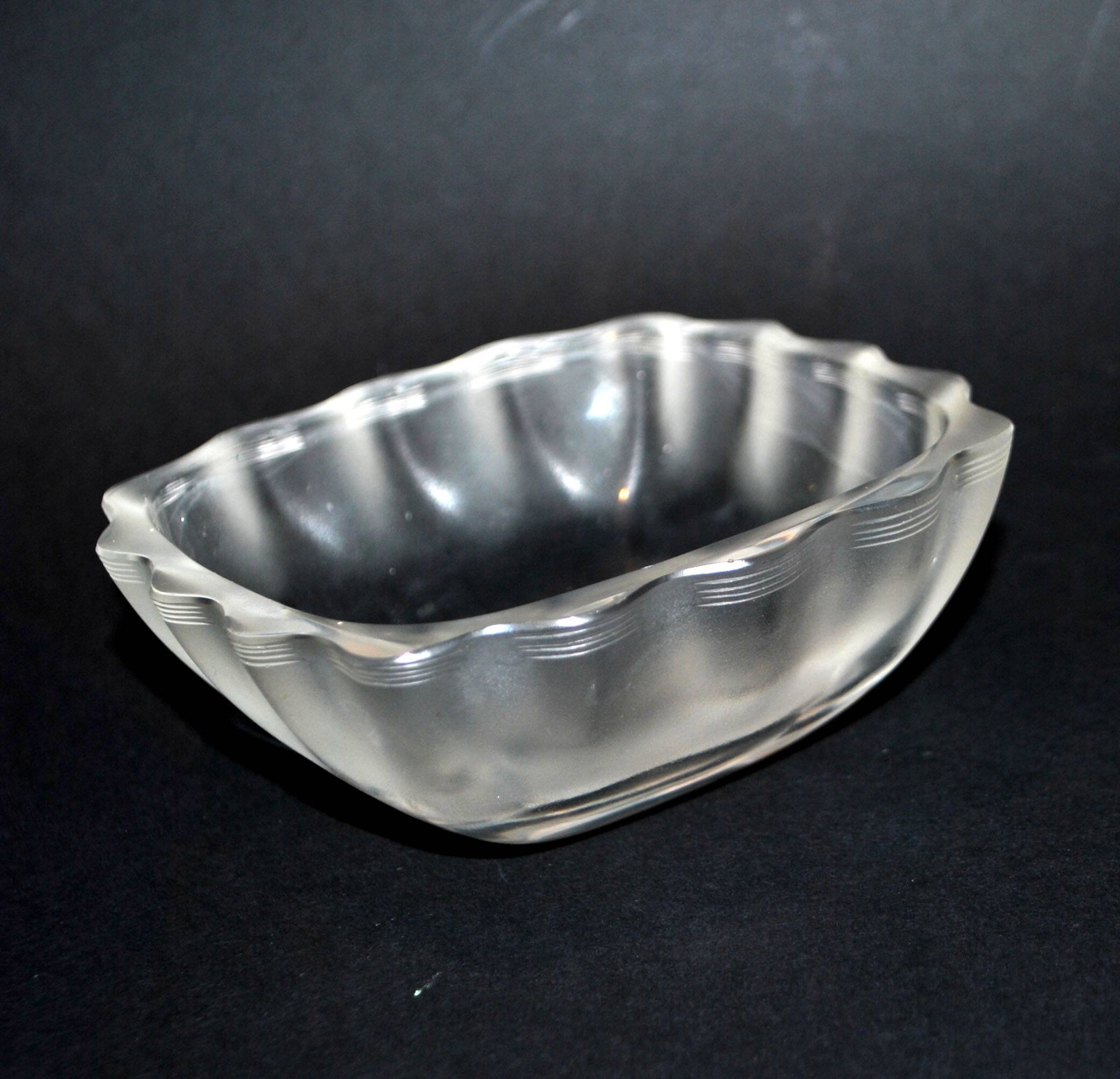 LALIQUE bowl emptier in frosted molded glass Art Deco wave