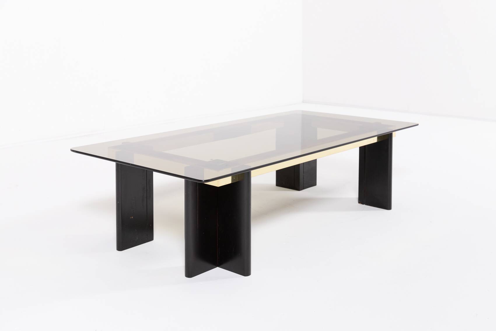 Architectural Italian design coffee table from 1970’s