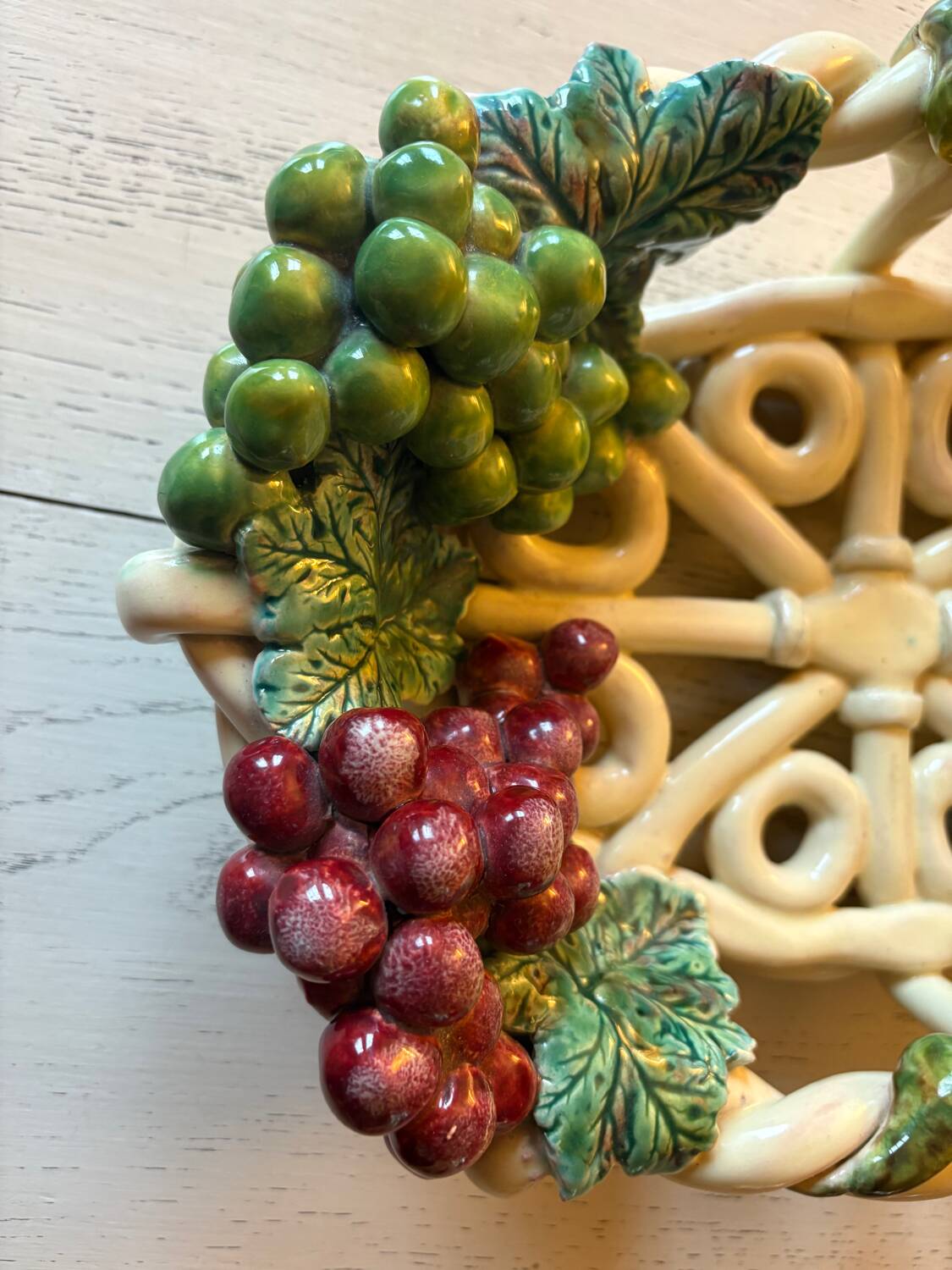 Earthenware slipware basket