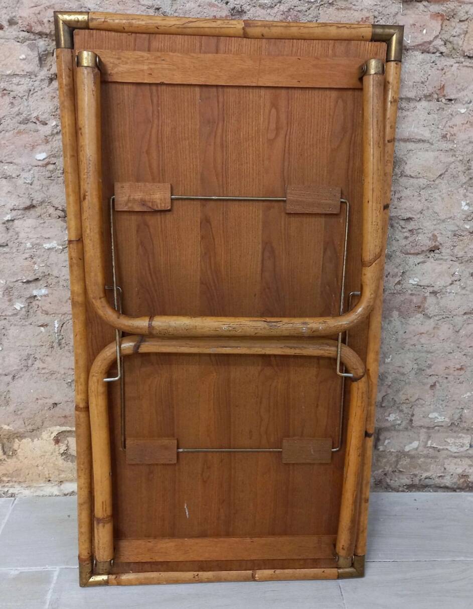 Folding table in bamboo