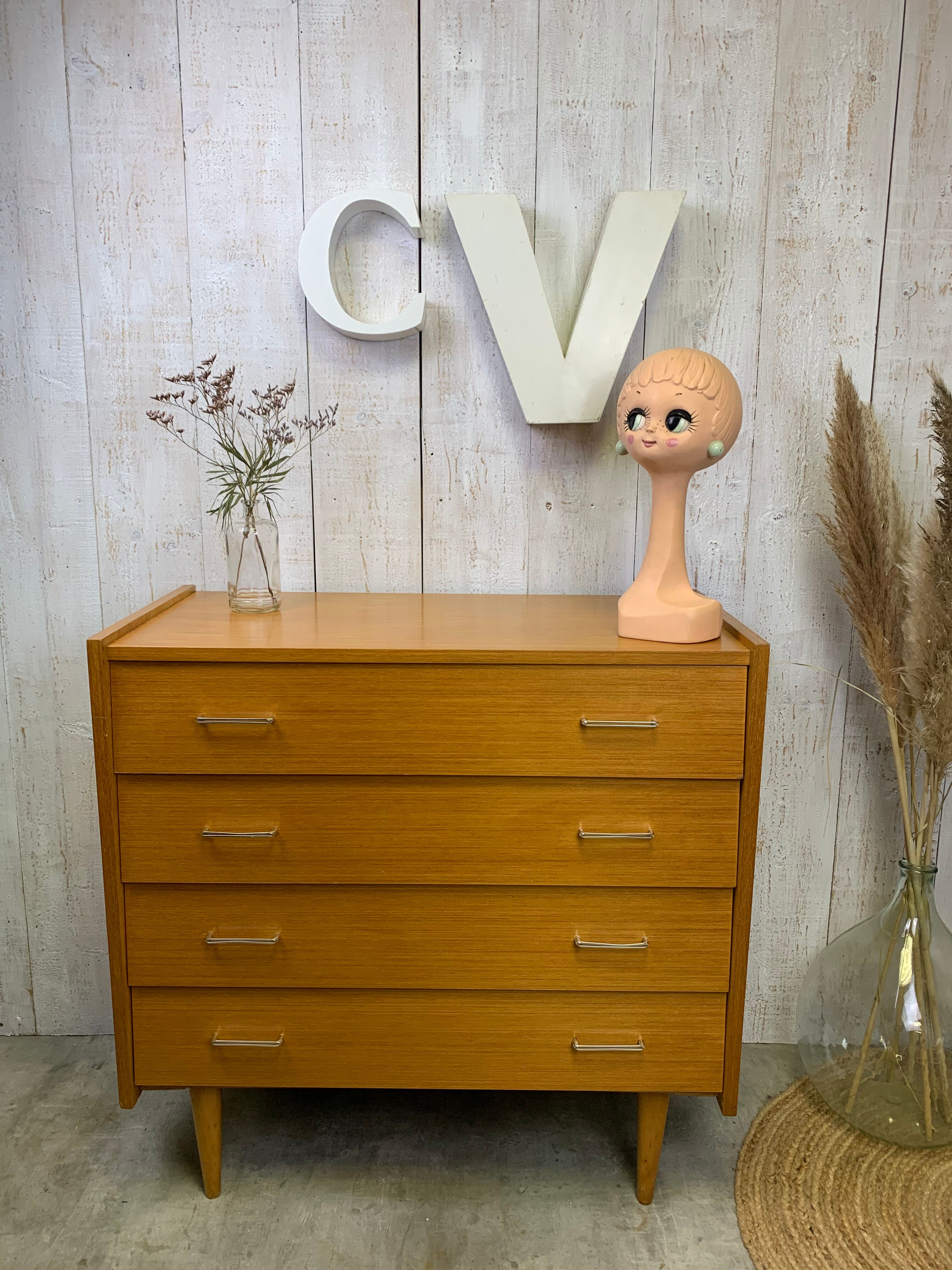 Chest of drawers  with tapered feet