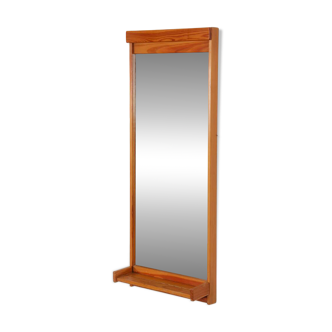 Mirror published by Drevokov in the 1970s