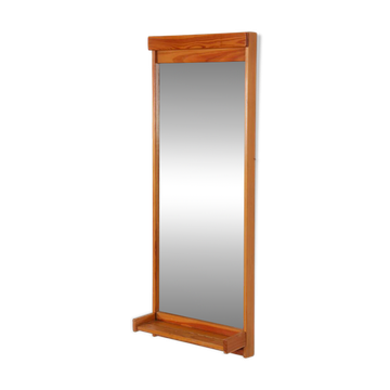 Mirror published by Drevokov in the 1970s