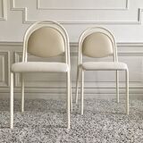 Set of chairs