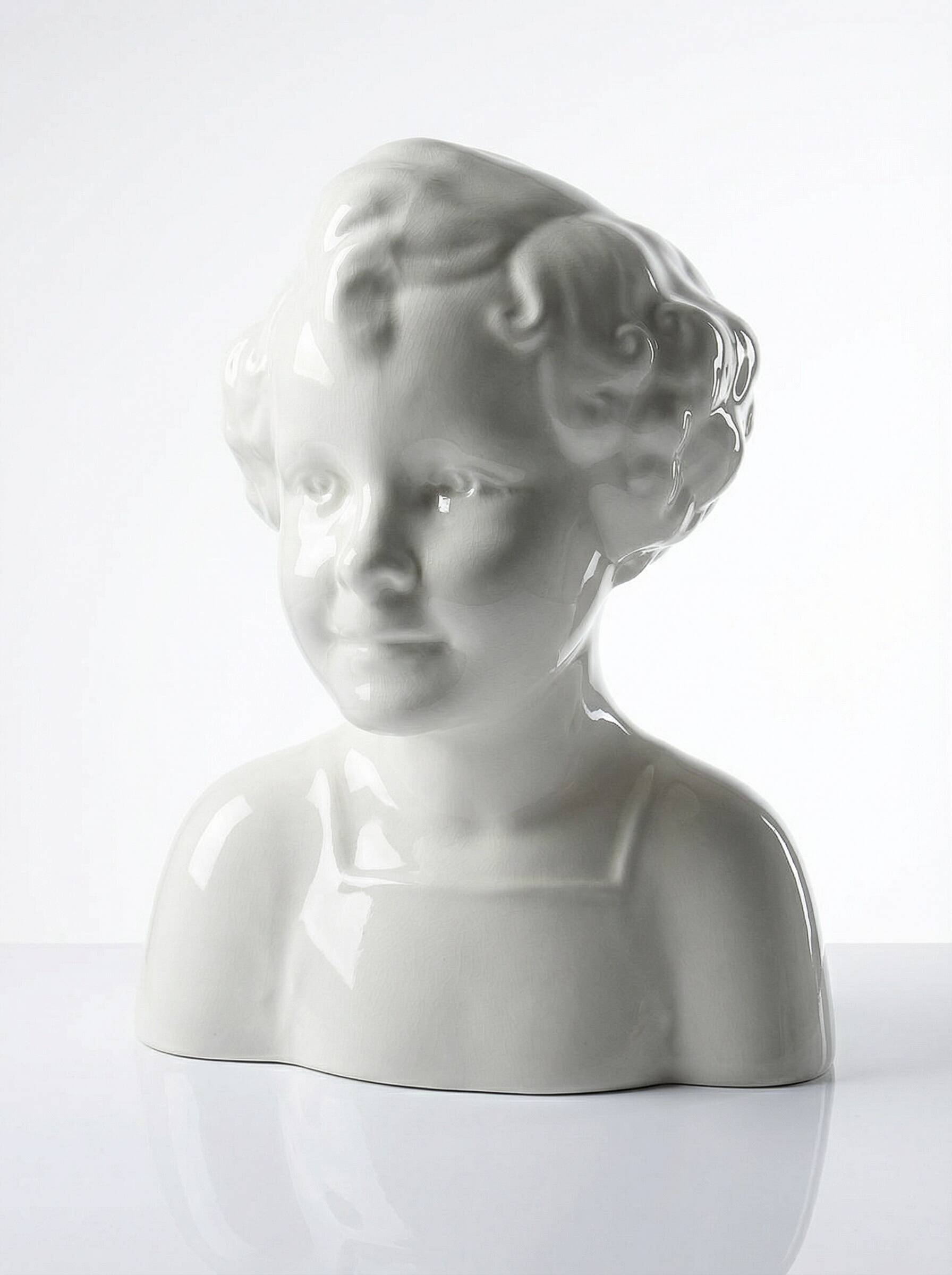 Very rare large faience bust from Sarreguemines, antique Art Deco.