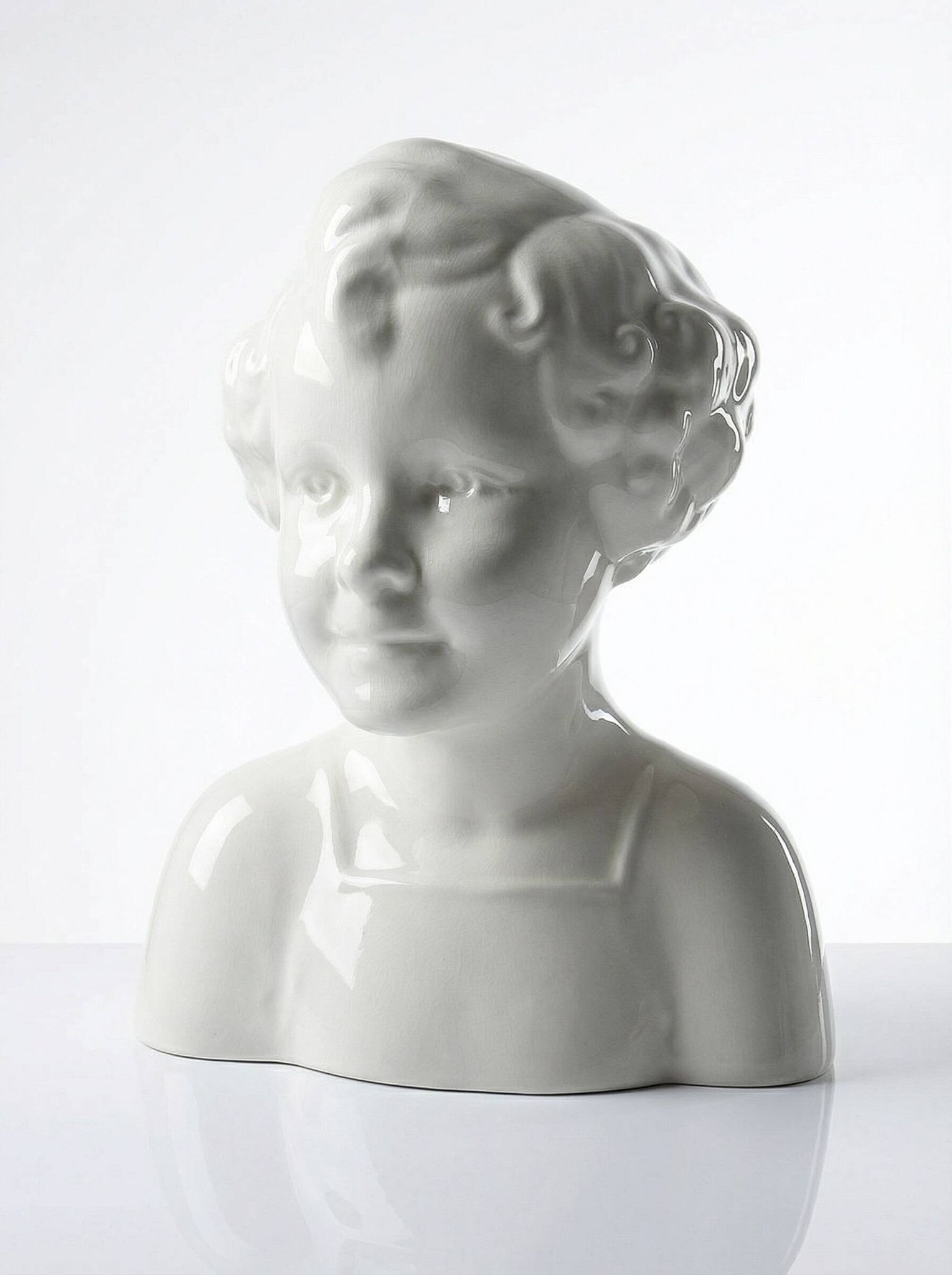 Very rare large faience bust from Sarreguemines, antique Art Deco.
