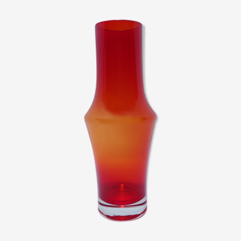 Tamara Aladin orange-red glass vase for Riihimaki