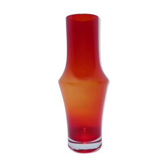 Tamara Aladin orange-red glass vase for Riihimaki